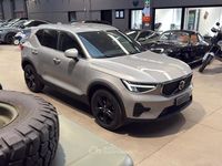 Usata Volvo XC40 Plus 163 CV (119 kW) 2022 Argento metallizzato SUV