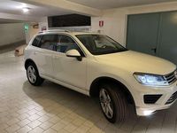 Usata VW Touareg Executive 204 CV (150 kW) 2015 Bianco SUV
