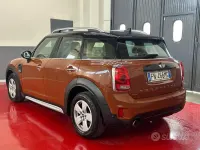 Usata Mini Cooper D Countryman Business 150 CV (110 kW) 2018 Marrone SUV