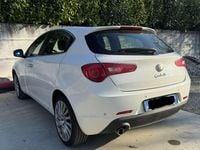 Usata Alfa Romeo Giulietta Distinctive 105 CV (77 kW) 2010 Bianco Berlina