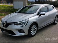 Usata Renault Clio V 86 CV (63 kW) 2022 Grigio Utilitaria