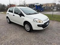 Usata Fiat Grande Punto Active 77 CV (56 kW) 2010 Bianco Utilitaria