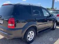 Usata SsangYong Rexton 165 CV (121 kW) 2007 Nero SUV