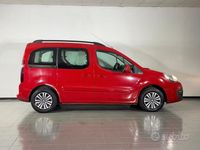 Usata Peugeot Partner Tepee Outdoor 99 CV (72 kW) 2015 Rosso Monovolume