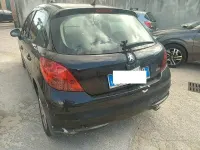 Usata Peugeot 207 90 CV (66 kW) 2007 Nero Berlina