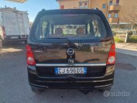 Usata Opel Agila Njoy 75 CV (55 kW) 2002 Nero Monovolume