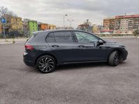 Usata VW Golf VIII Life 110 CV (80 kW) 2023 Grigio Berlina