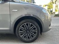 Usata Lancia Ypsilon Gold 69 CV (50 kW) 2021 Grigio Utilitaria