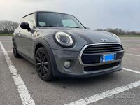Usata Mini Cooper 116 CV (85 kW) 2017 Grigio Utilitaria