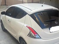 Usata Lancia Ypsilon Gold 95 CV (69 kW) 2018 Bianco Utilitaria
