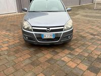 Usata Opel Astra Cosmo 101 CV (74 kW) 2006 Grigio Station wagon