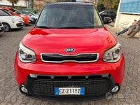 Usata Kia Soul 128 CV (94 kW) 2015 Rosso SUV