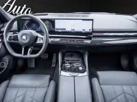 Usata BMW 530e M Sport 298 CV (219 kW) 2025 Grigio Station wagon