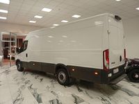 Usata Iveco Daily 155 CV (114 kW) 2023 Bianco Berlina