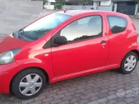 Brugt Toyota Aygo 68 HK (50 kW) 2009 Rød Hatchback