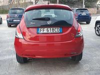 Usata Lancia Ypsilon 95 CV (69 kW) 2016 Rosso Utilitaria