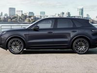 Nuova Porsche Cayenne Black Edition 2026 Nero cromite metallizzato SUV