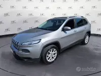 Usata Jeep Cherokee Longitude 185 CV (136 kW) 2017 Grigio SUV