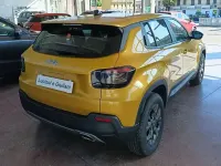 Usata Jeep Avenger Longitude 101 CV (74 kW) 2023 Oro SUV
