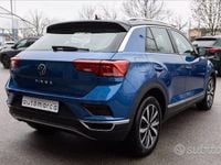Usata VW T-Roc Style 150 CV (110 kW) 2021 Blu SUV