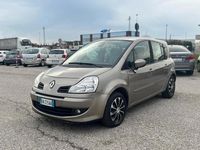Usata Renault Modus Dynamique 106 CV (77 kW) 2008 Oro Monovolume