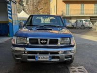 Usata Nissan Navara 103 CV (75 kW) 2001 Blu/azzurro Pick-up