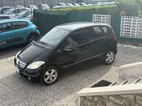 Usata Mercedes A180 109 CV (80 kW) 2010 Nero Monovolume