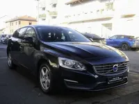 Usata Volvo V60 R-Design Kinetic 114 CV (83 kW) 2016 Station wagon