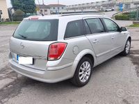 Usata Opel Astra 105 CV (77 kW) 2005 Grigio Station wagon
