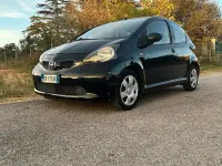 Usata Toyota Aygo 68 CV (50 kW) 2007 Nero Utilitaria