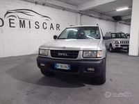 Usata Opel Frontera Sport 115 CV (84 kW) 1999 Grigio SUV