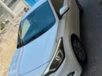 Usata Hyundai i20 75 CV (55 kW) 2015 Bianco Berlina