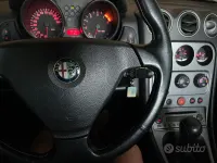 Usata Alfa Romeo Spider 165 CV (121 kW) 2004 Bluazzurro Cabrio