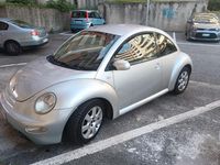 Usata VW New Beetle 101 CV (74 kW) 2003 Grigio Utilitaria