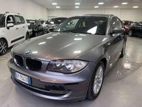 Usata BMW 118 143 CV (105 kW) 2009 Grigio Utilitaria