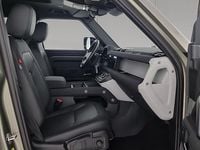 Usata Land Rover Defender Dynamic 249 CV (183 kW) 2022 Pangea green SUV