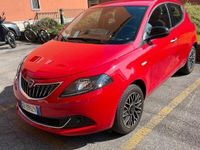 Usata Lancia Ypsilon 69 CV (50 kW) 2023 Rosso Utilitaria