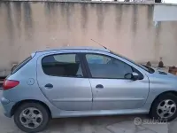 Usata Peugeot 206 90 CV (66 kW) 2002 Grigio Berlina