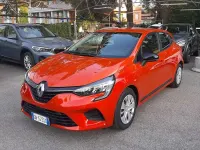 Usata Renault Clio V Equilibre 101 CV (74 kW) 2023 Arancione Berlina