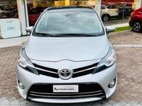 usata Toyota Verso 1.6 D-4D Style