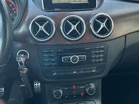 Usata Mercedes B180 Premium 109 CV (80 kW) 2014 Utilitaria