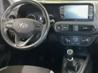 Usata Hyundai i10 67 CV (49 kW) 2021 Grigio finanza perlato Utilitaria