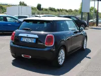 Usata Mini Cooper D 116 CV (85 kW) 2015 Nero Utilitaria