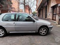 Usata Peugeot 106 Quiksilver 67 CV (49 kW) 2000 Grigio Utilitaria