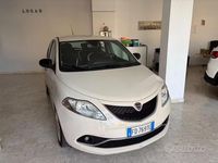 Usata Lancia Ypsilon Platinum 69 CV (50 kW) 2016 Beige Utilitaria