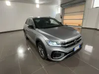 Usata VW T-Roc R-line 110 CV (80 kW) 2023 Argento SUV