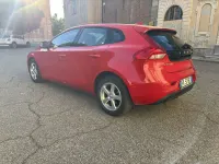 Usado Volvo V40 Kinetic 120 CV (88 kW) 2017 Rojo Berlina