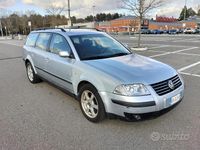 Usata VW Passat 131 CV (96 kW) 2001 Grigio Station wagon