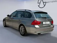 Usata BMW 318 177 CV (130 kW) 2009 Grigio Station wagon