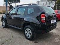 Usata Dacia Duster Lauréate 110 CV (80 kW) 2014 Grigio SUV